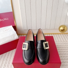 Roger Vivier Leather Shoes